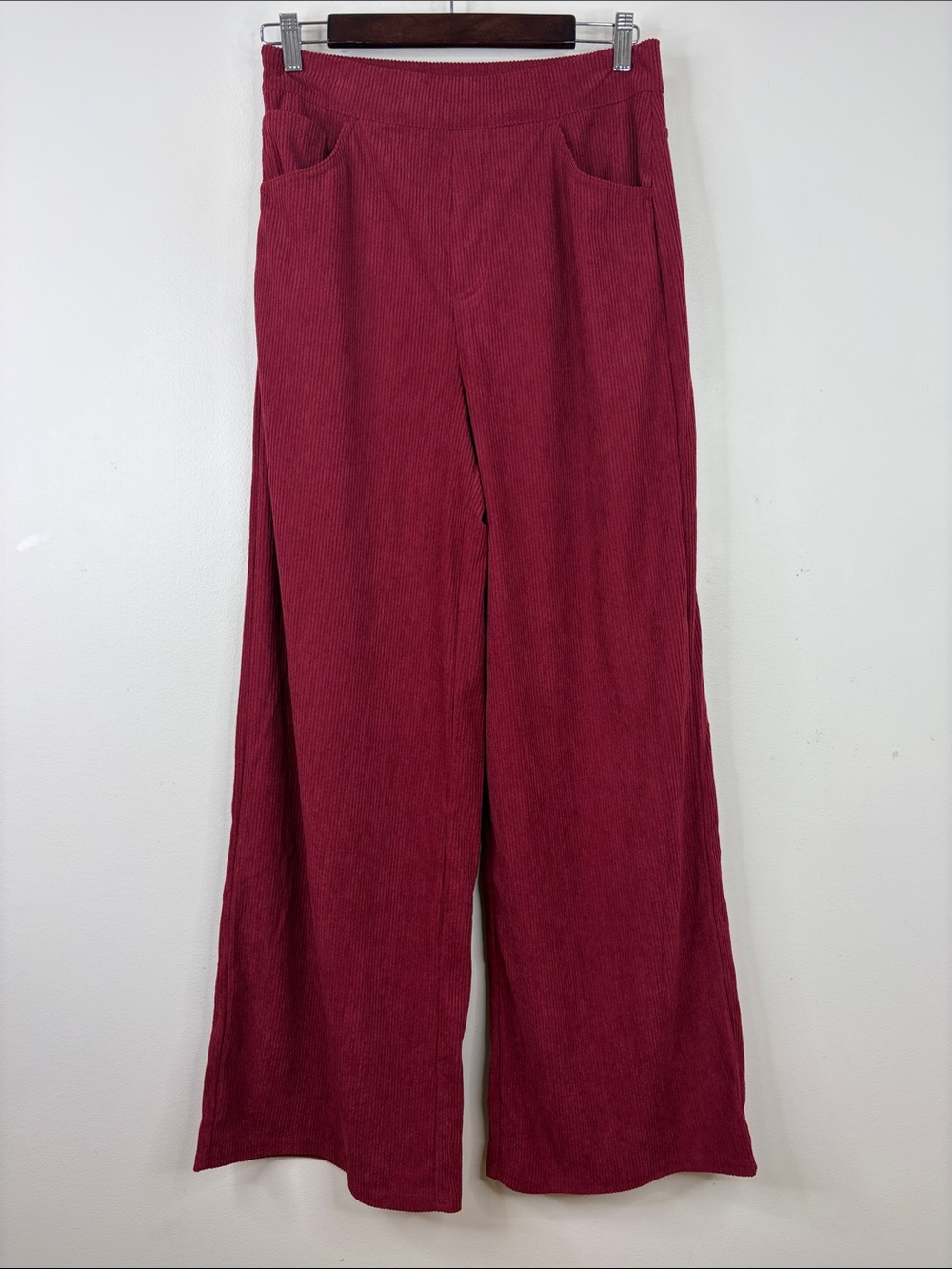 New Halara Corduroy Pants Womens Medium Wine Red AuraCord Stretch Wide Leg Cords